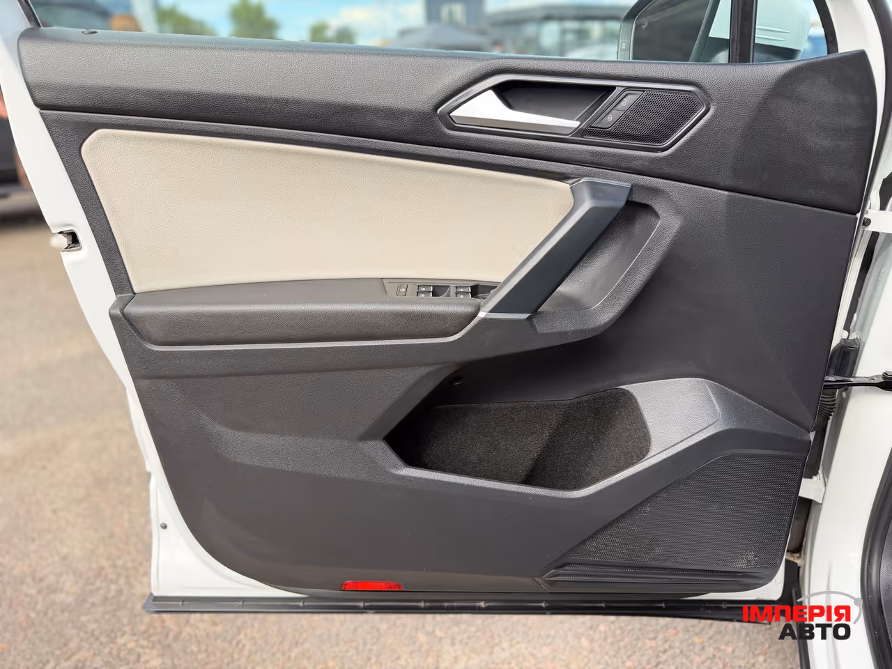 Volkswagen Tiguan - фото 4
