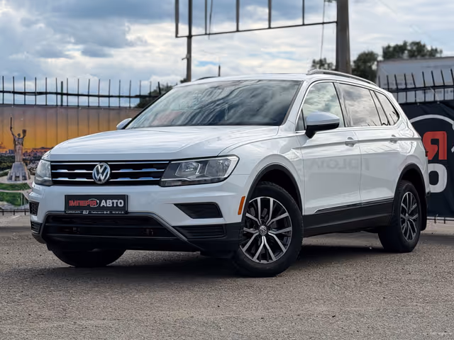 Volkswagen Tiguan - фото 1