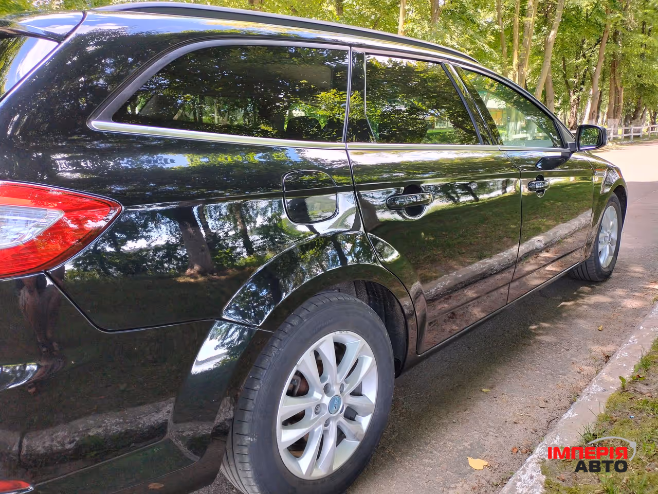 Ford Mondeo - фото 8