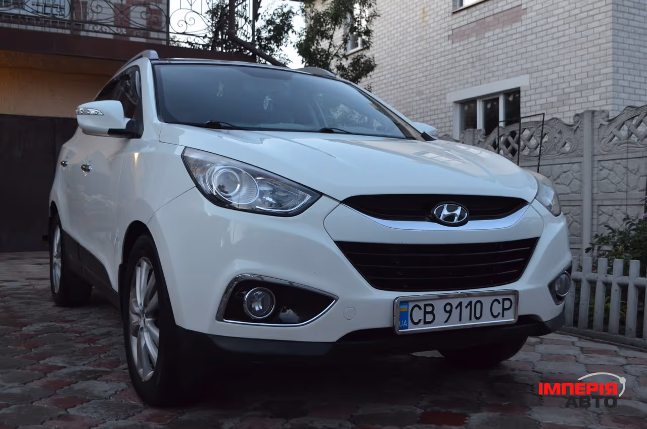 Hyundai ix35 - фото 1