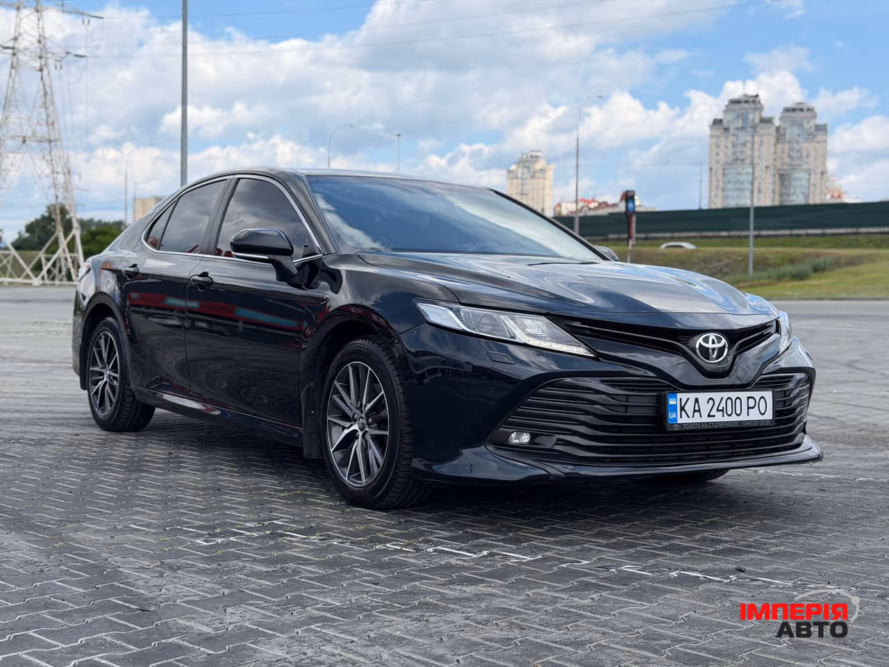 Toyota Camry - фото 4