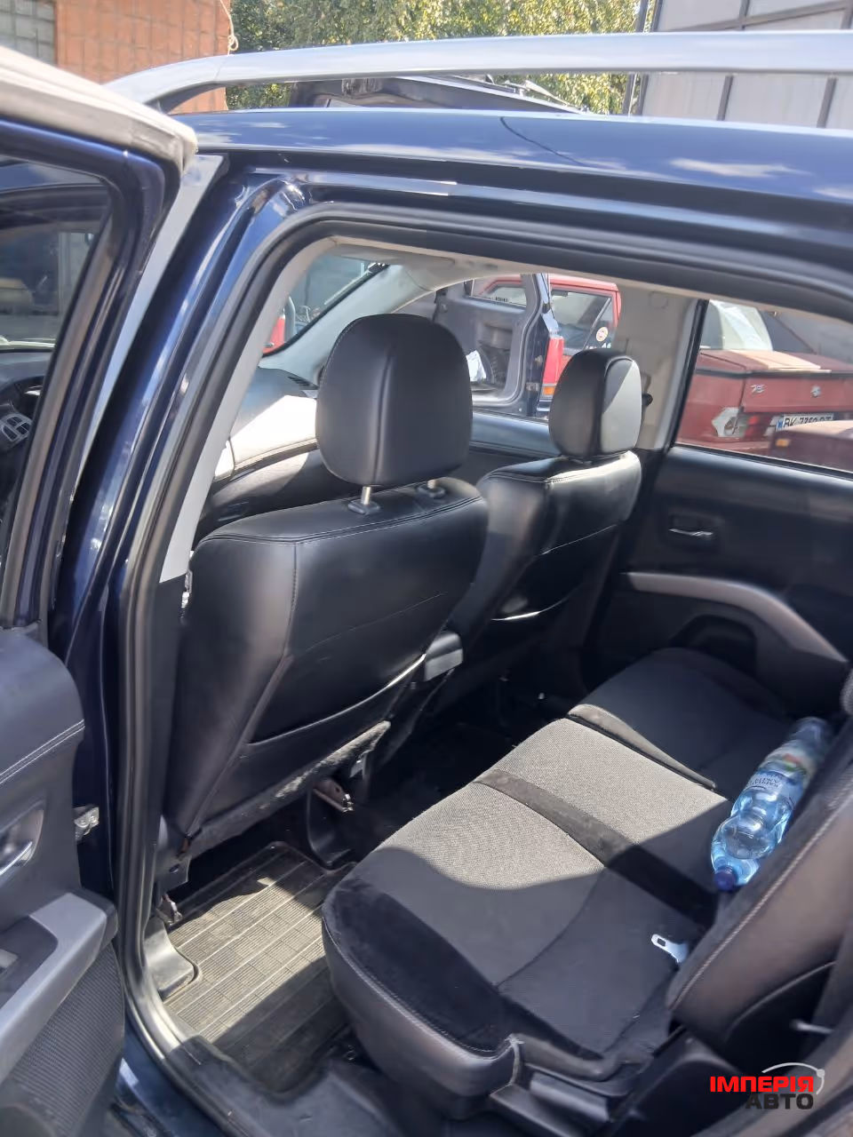 Mitsubishi Outlander - фото 5