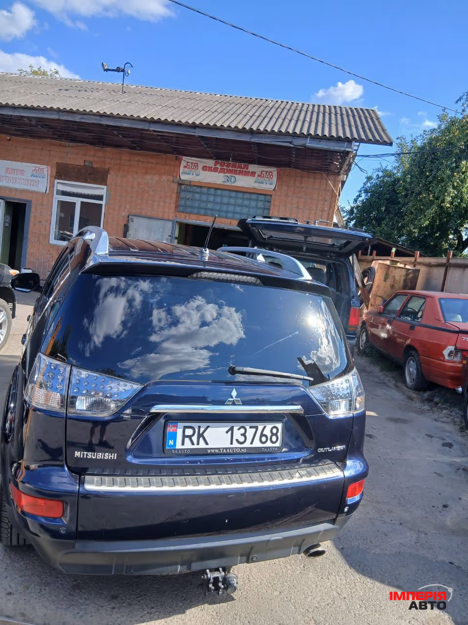 Mitsubishi Outlander - фото 3