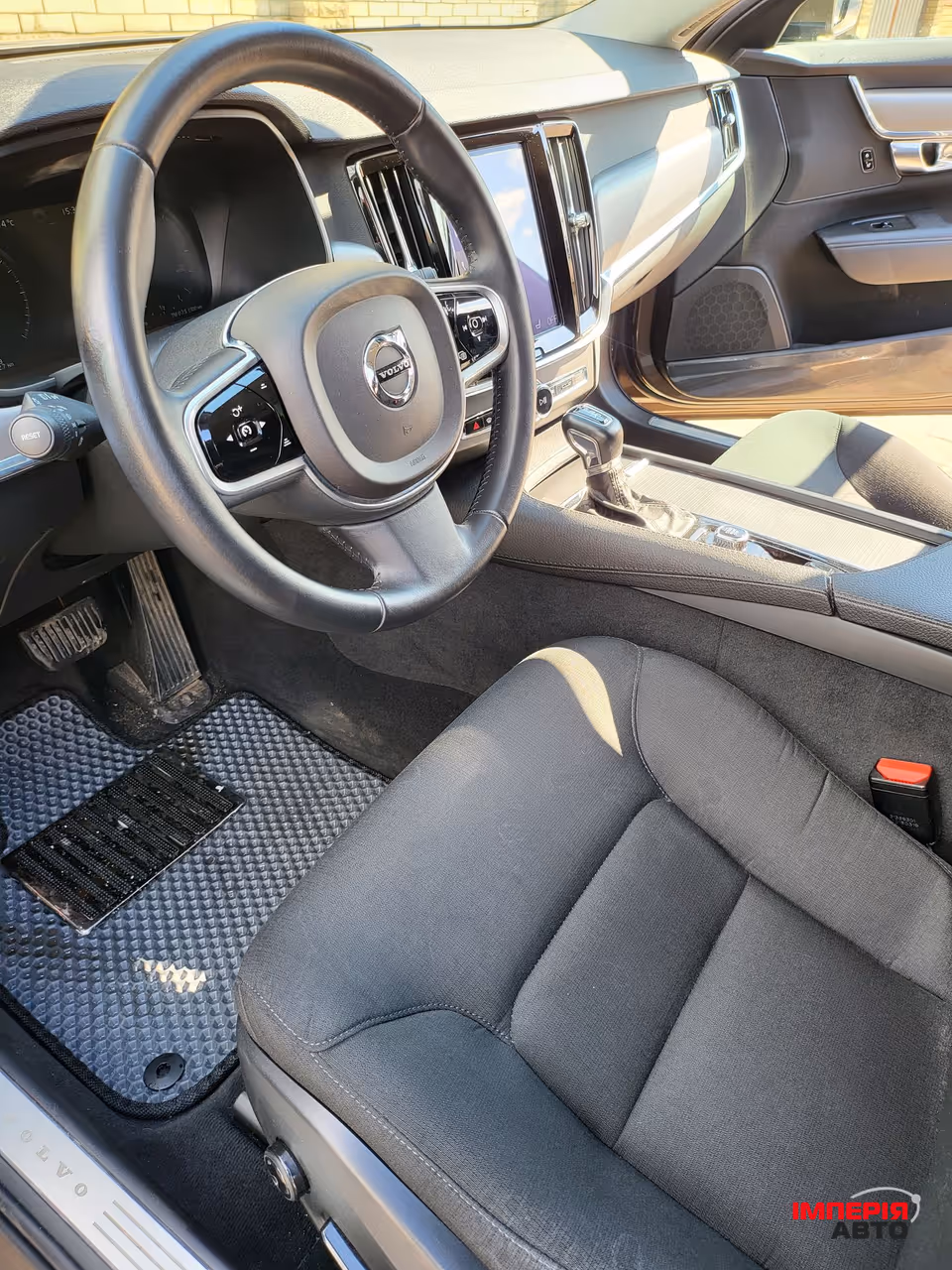 Volvo V90 - фото 15