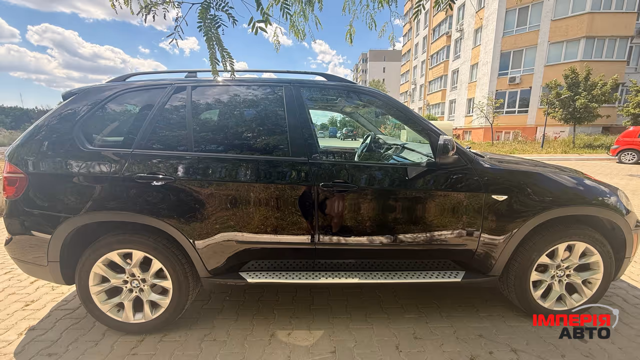 BMW X5 - фото 2