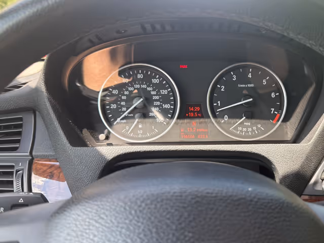 BMW X5 - фото 5
