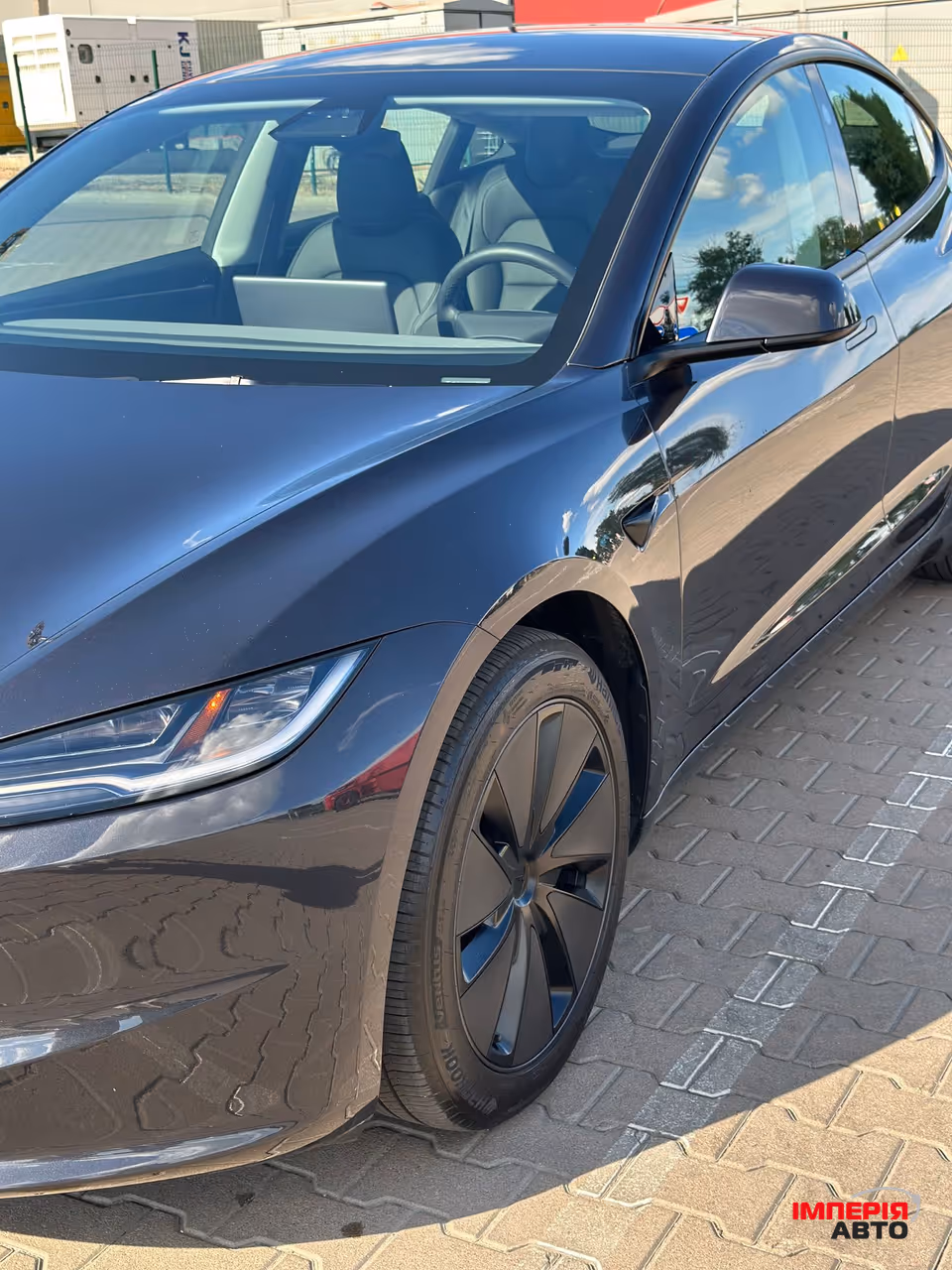 Tesla Model 3 - фото 2