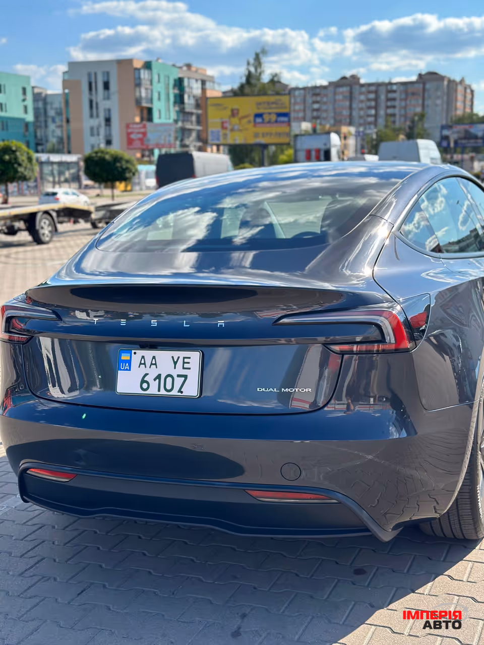 Tesla Model 3 - фото 6