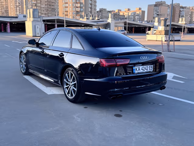 Audi A6 - фото 5