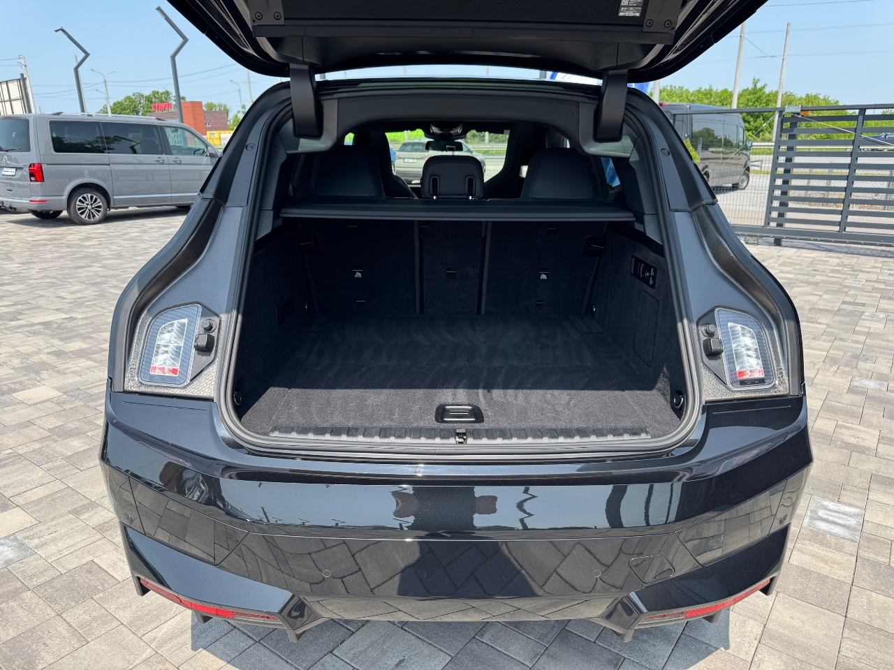 BMW iX - фото 41