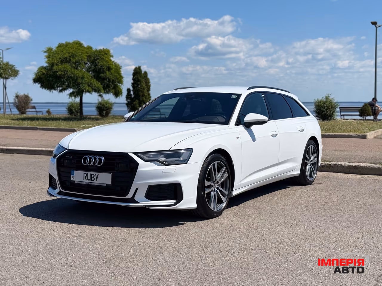 Audi A6 - фото 1