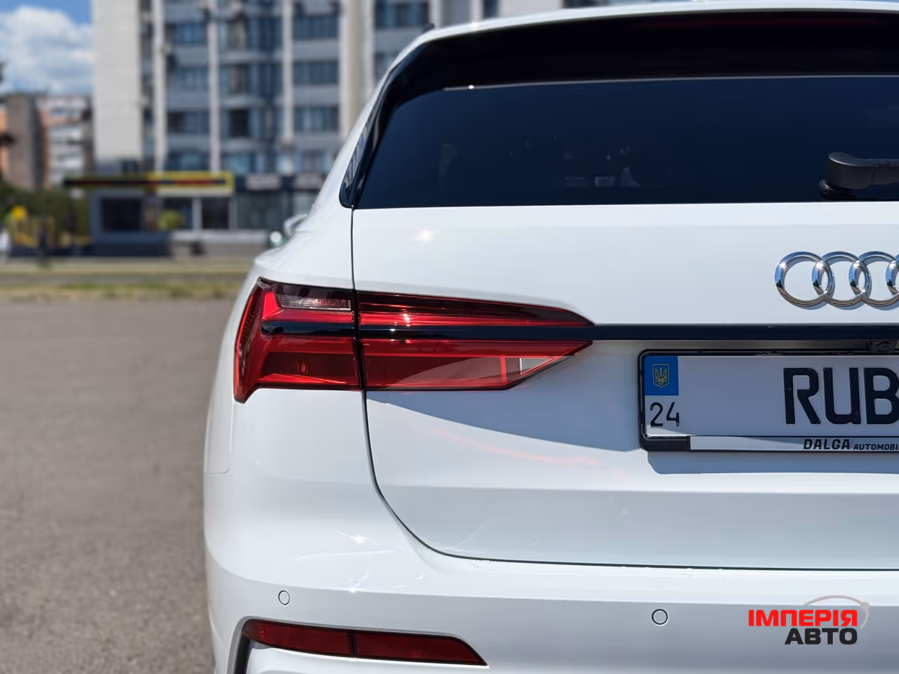 Audi A6 - фото 8