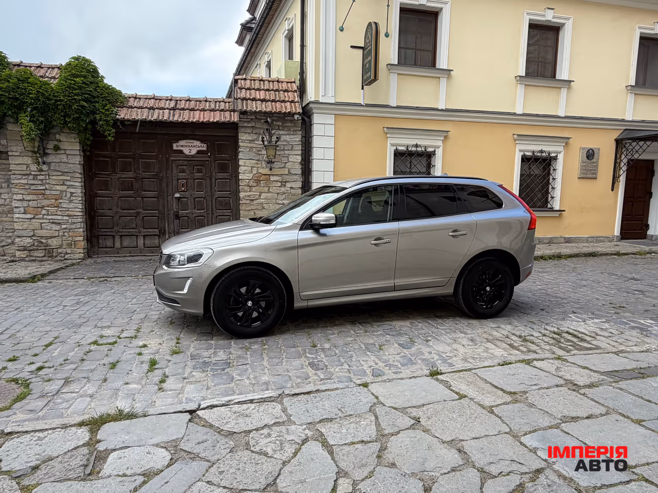 Volvo XC60 - фото 2