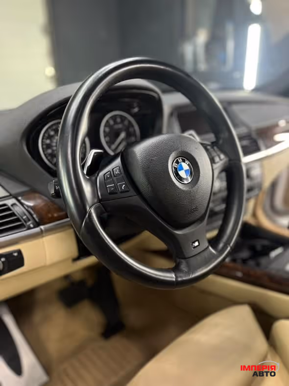 BMW X5 - фото 12