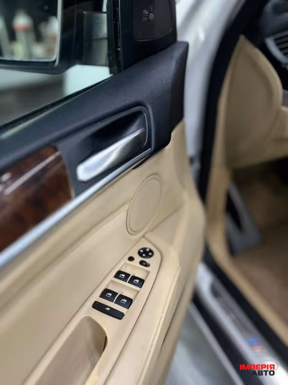 BMW X5 - фото 14