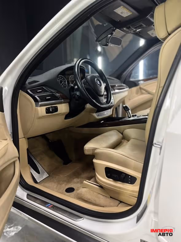 BMW X5 - фото 15