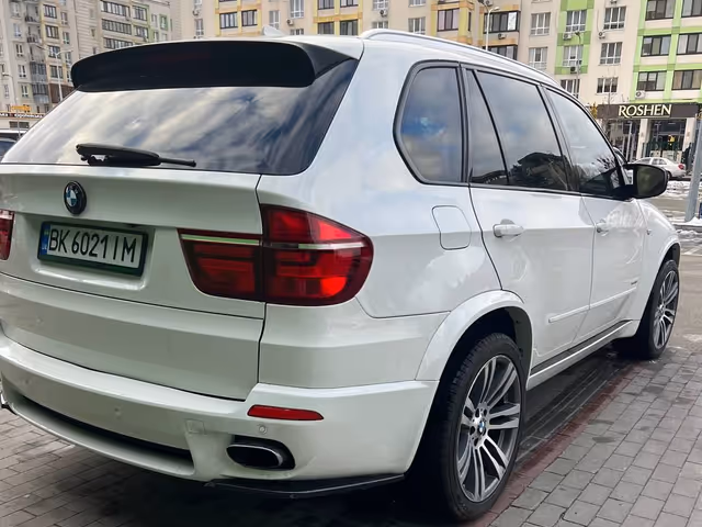 BMW X5 - фото 4