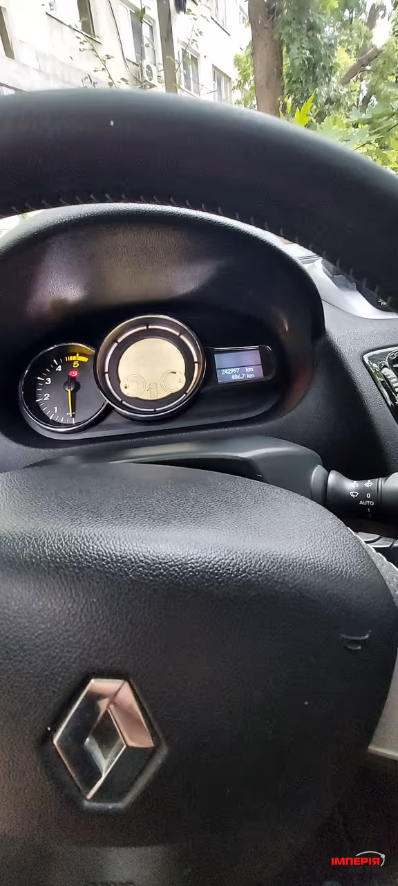 Renault Megane - фото 26