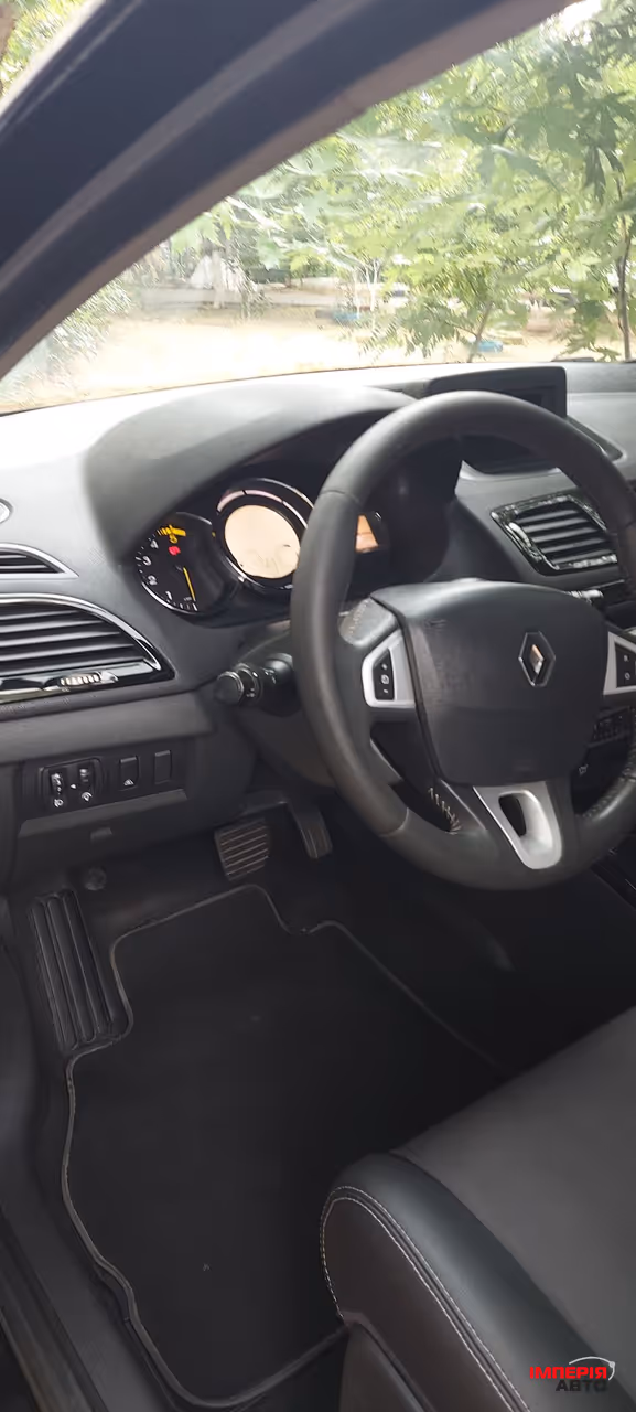 Renault Megane - фото 31