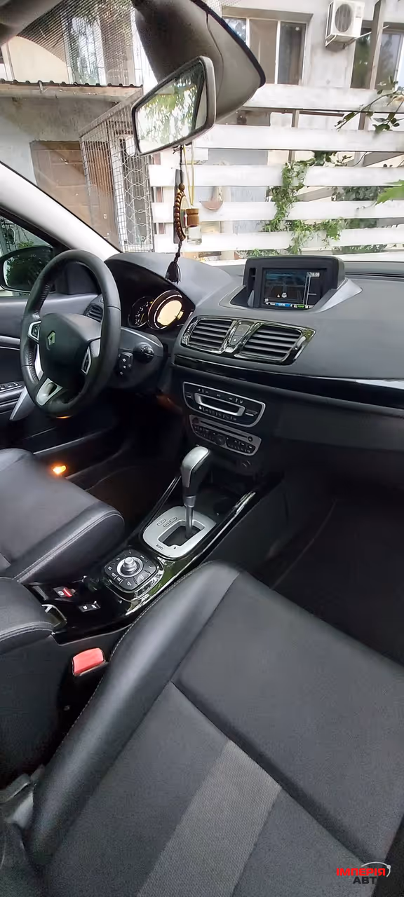 Renault Megane - фото 19