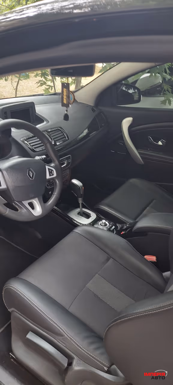 Renault Megane - фото 30