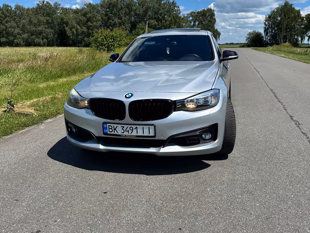BMW 3 серії - фото 1