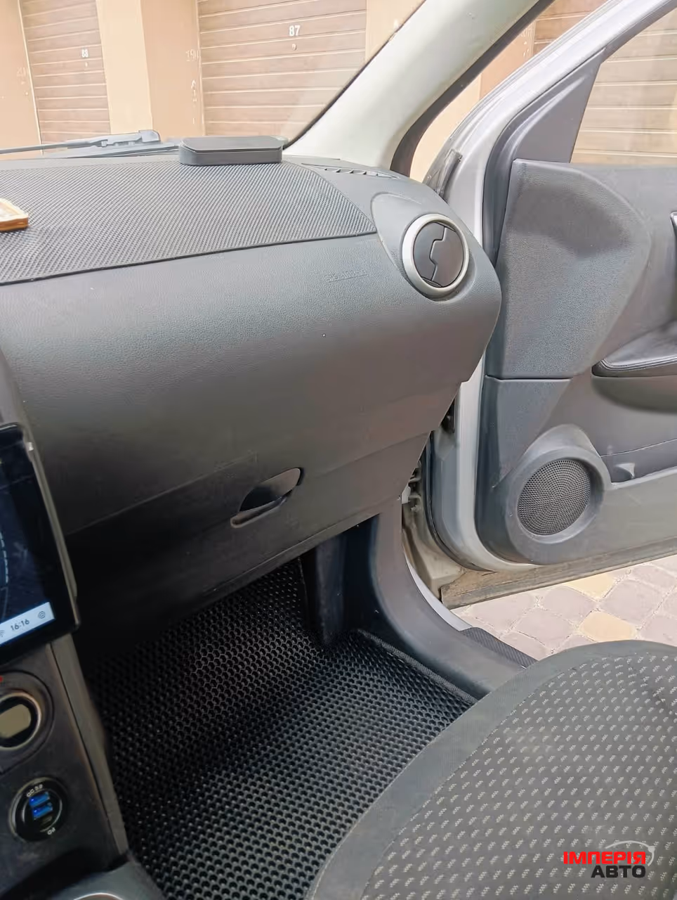 Nissan Qashqai - фото 8