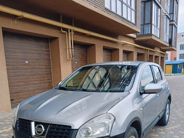 Nissan Qashqai - фото 1