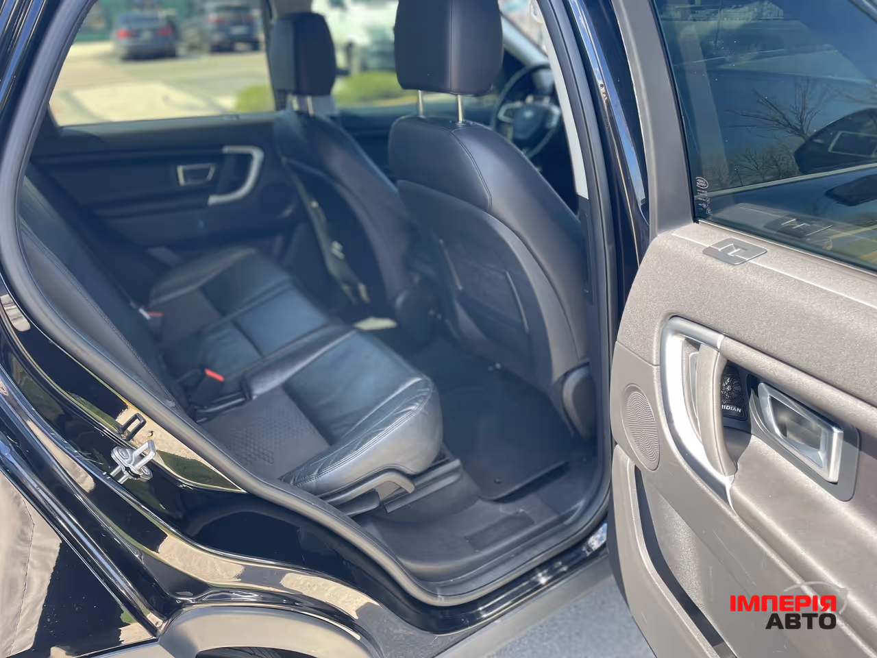 Land Rover Discovery Sport - фото 13