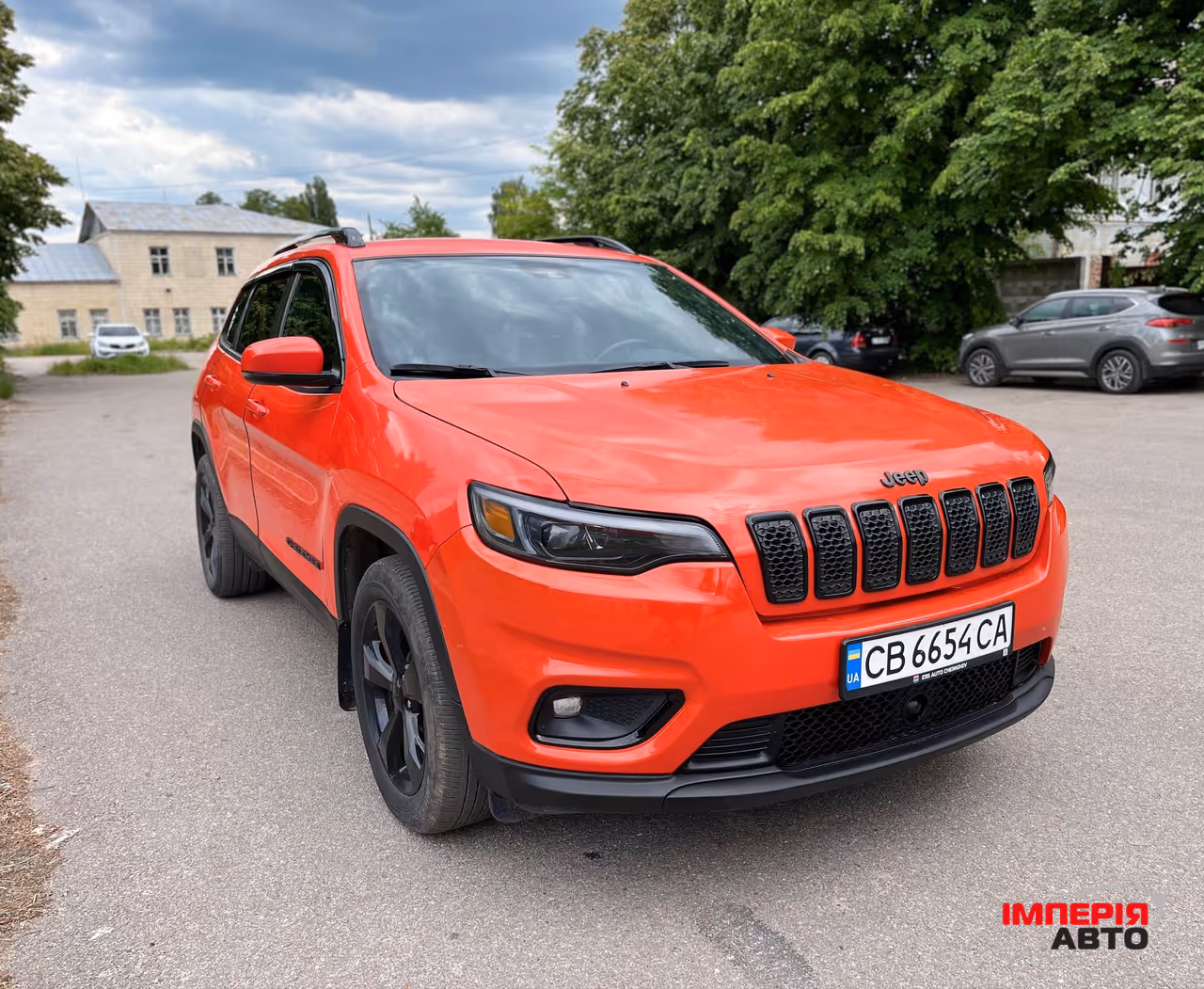 Jeep Cherokee - фото 1