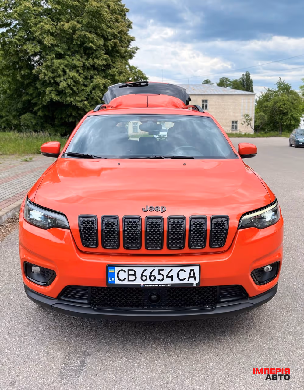 Jeep Cherokee - фото 2