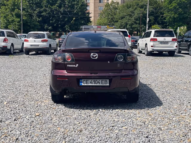 Mazda 3 - фото 5