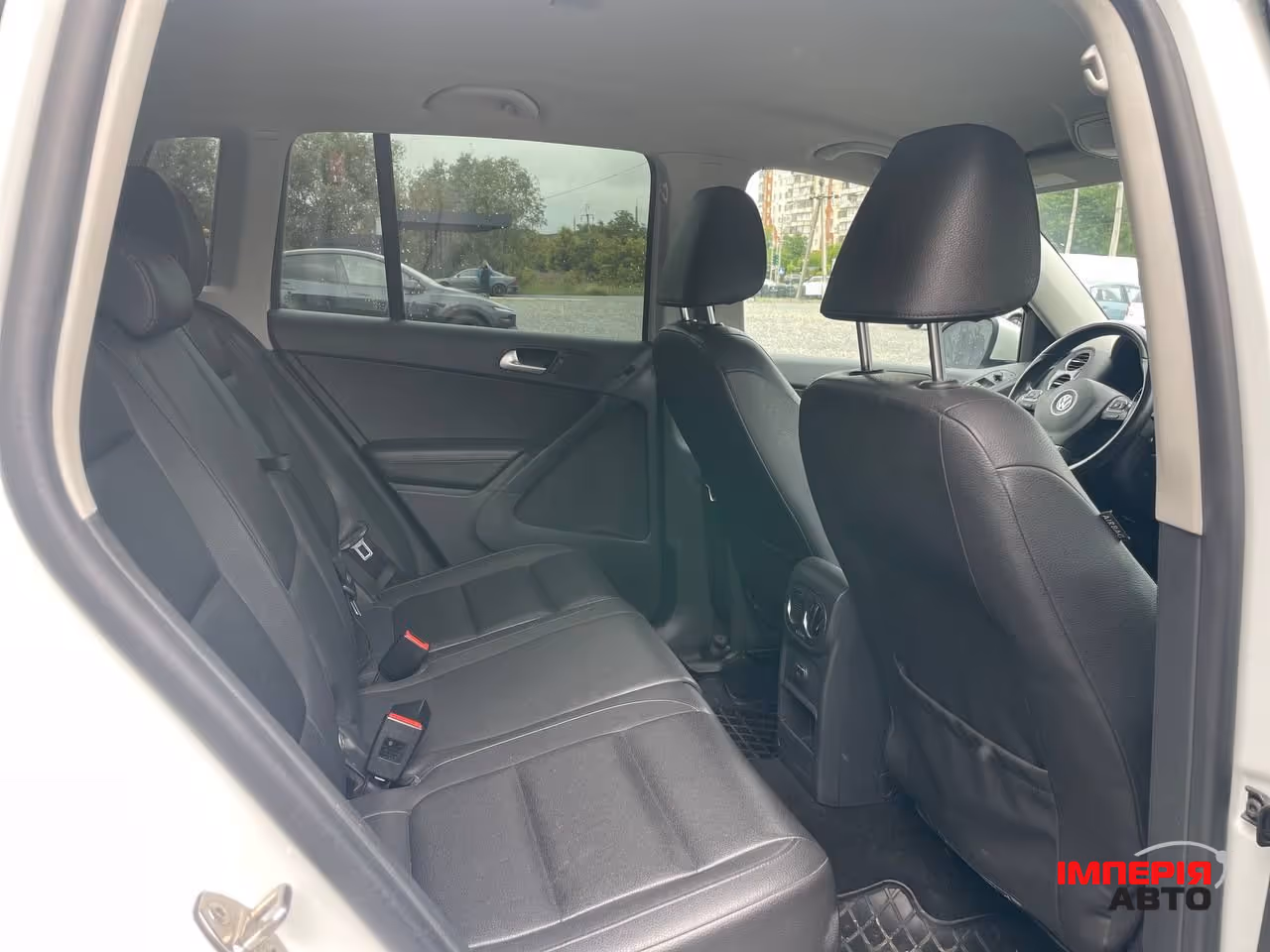 Volkswagen Tiguan - фото 17