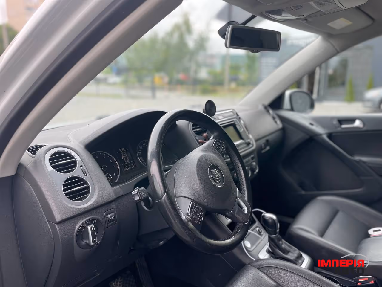 Volkswagen Tiguan - фото 7