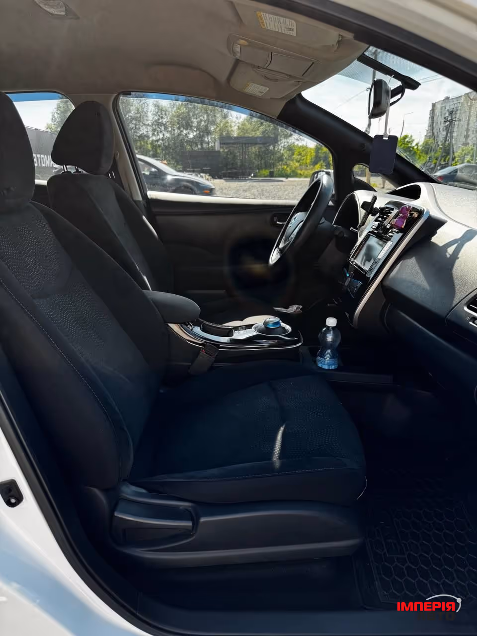 Nissan Leaf - фото 11