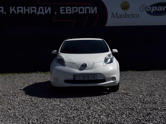 Nissan Leaf - фото 2