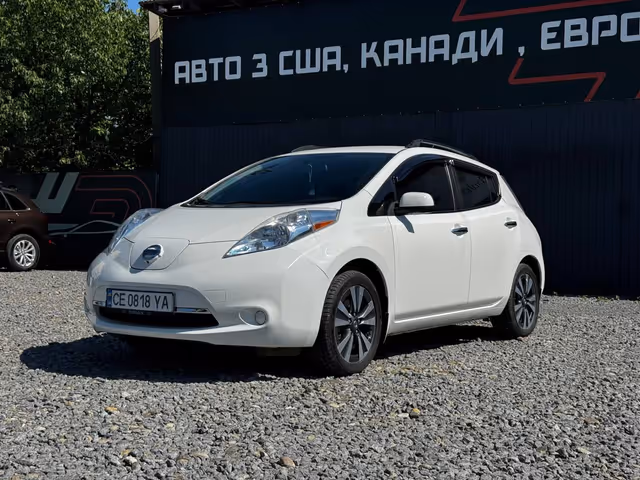 Nissan Leaf - фото 1