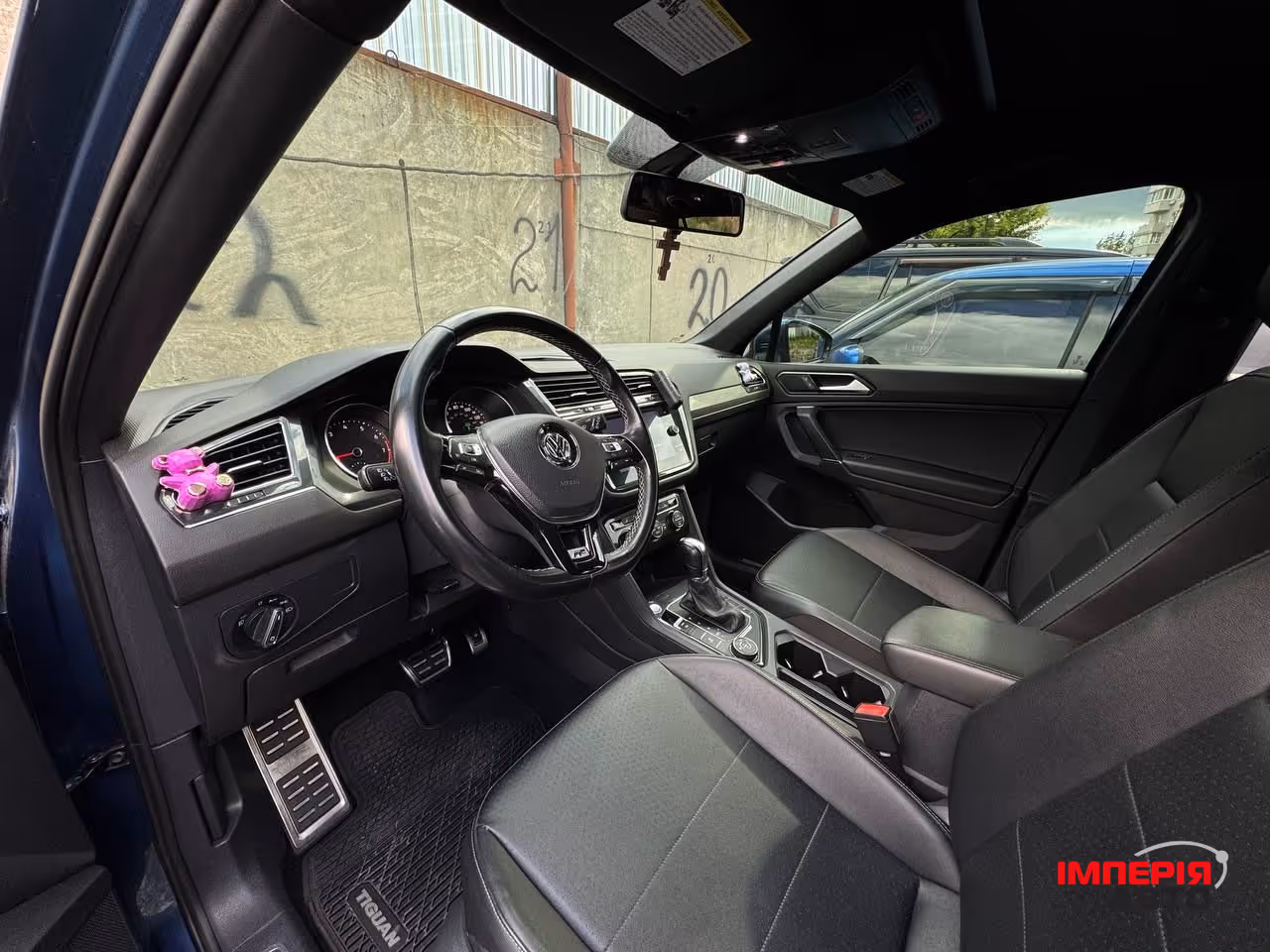 Volkswagen Tiguan - фото 16