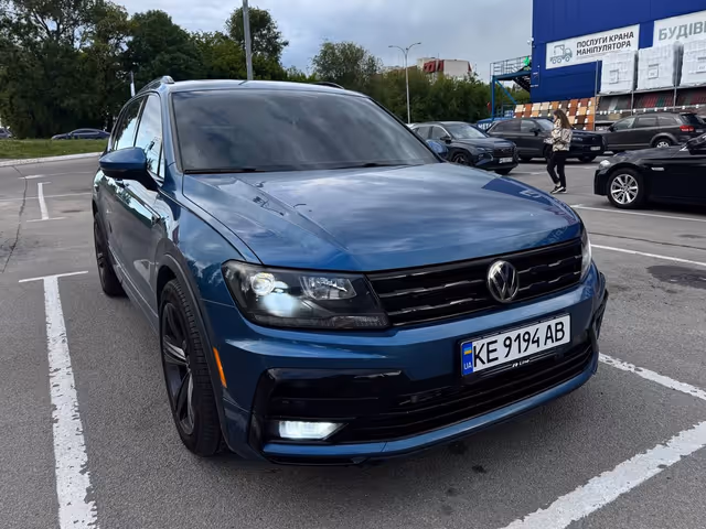 Volkswagen Tiguan - фото 2