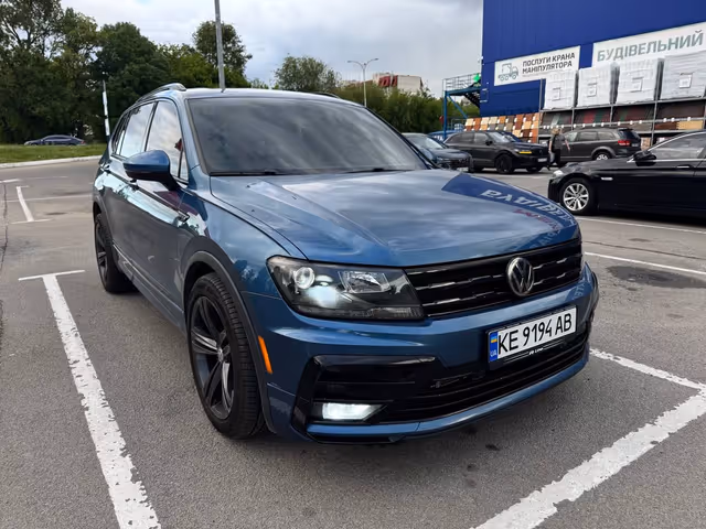Volkswagen Tiguan - фото 3