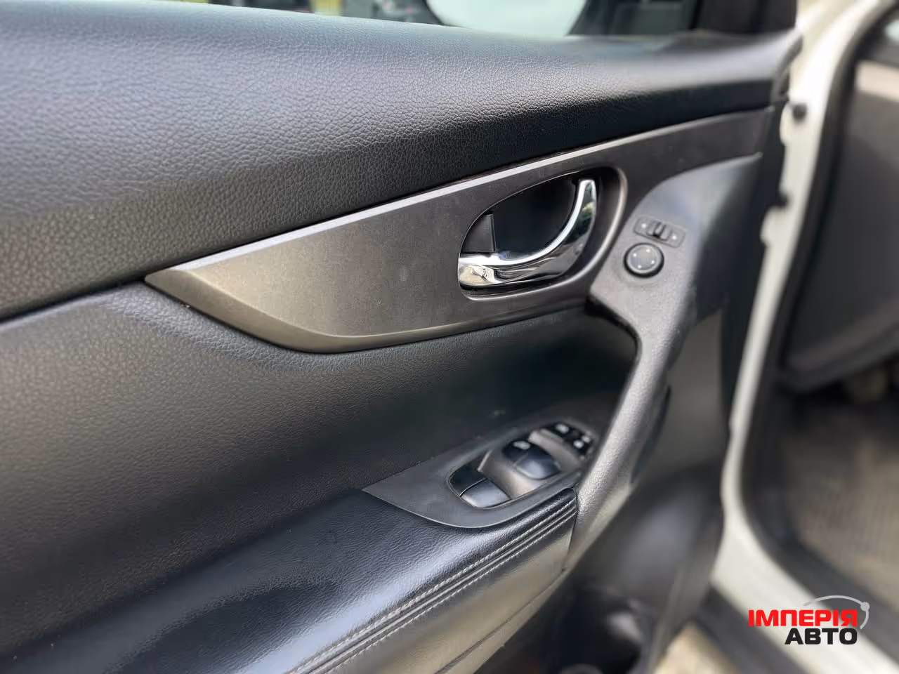 Nissan Rogue - фото 17