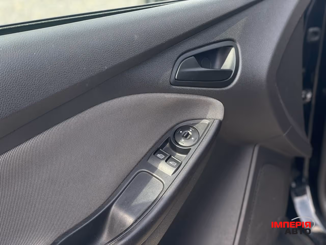 Ford Focus - фото 13