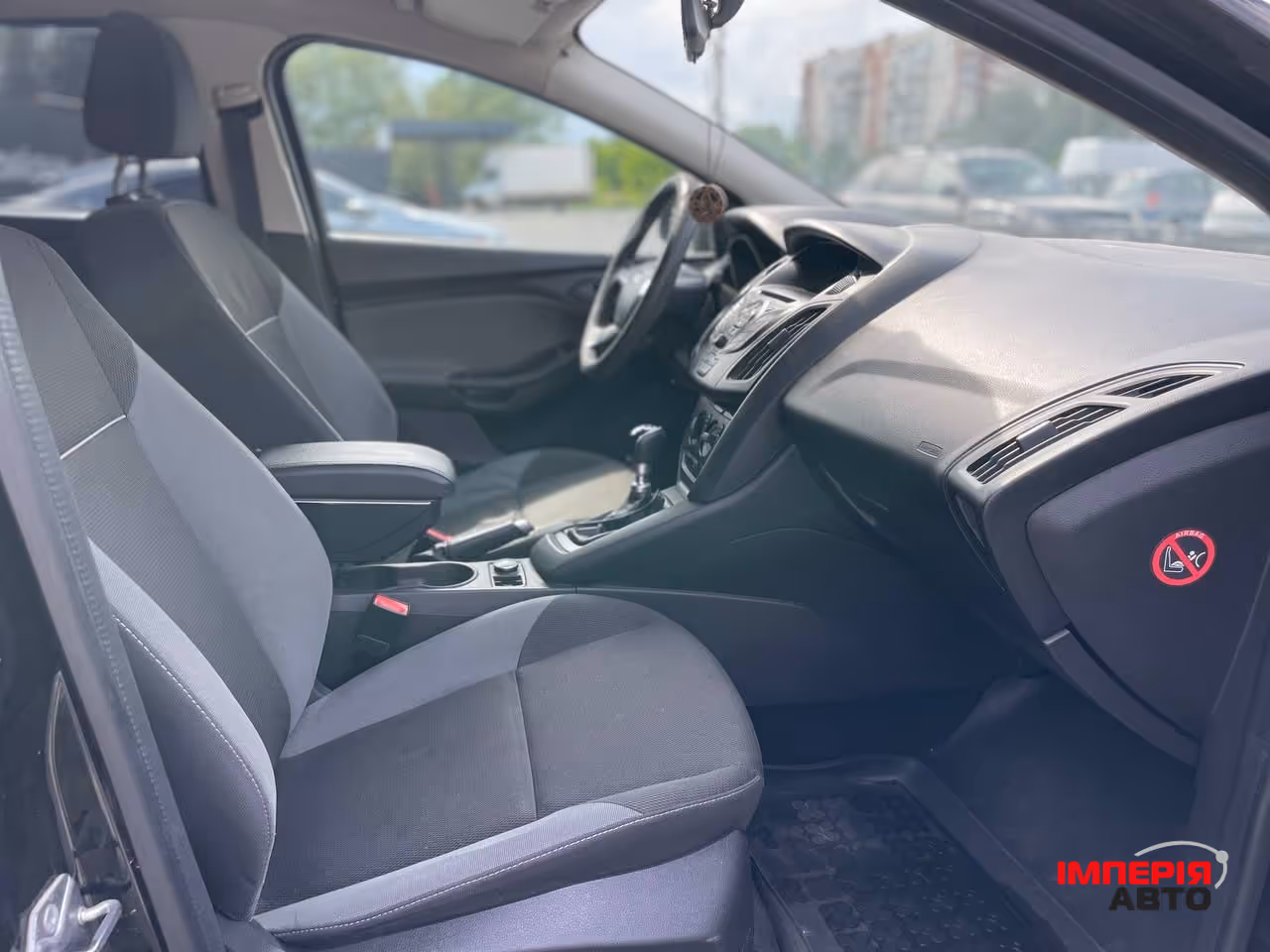 Ford Focus - фото 12