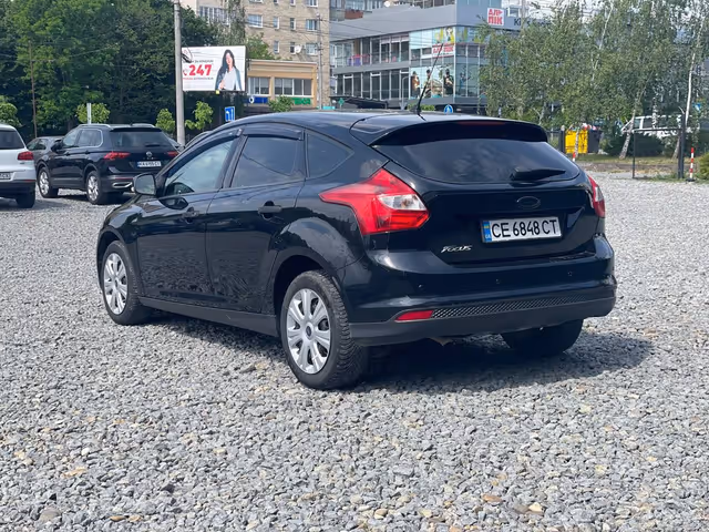 Ford Focus - фото 4