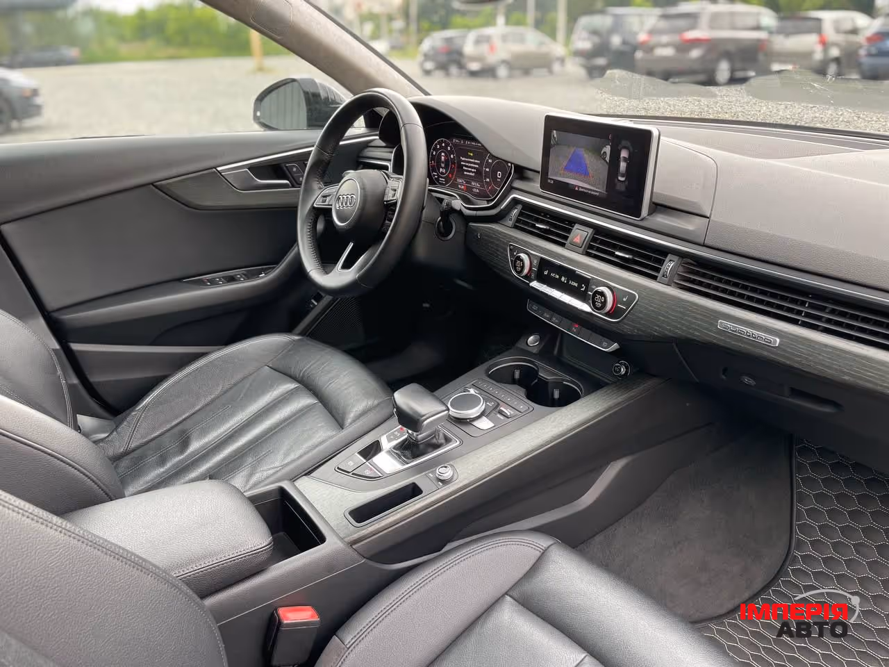Audi A4 - фото 13