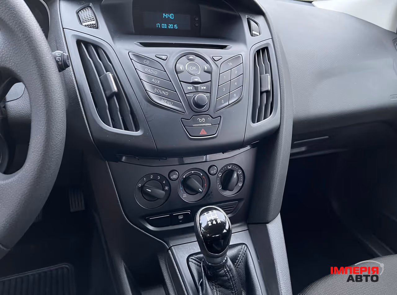 Ford Focus - фото 14