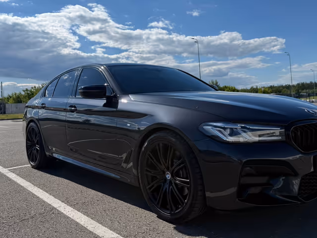 BMW 5 серії - фото 2