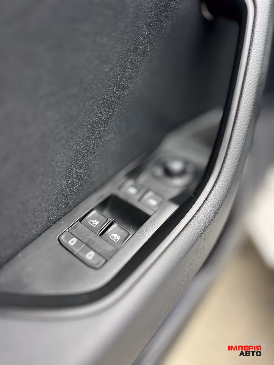 Skoda Superb - фото 12
