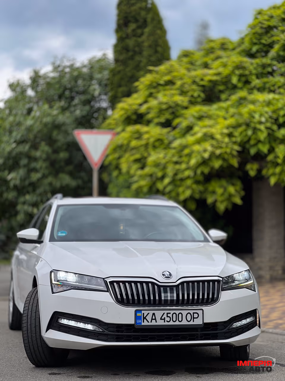 Skoda Superb - фото 2