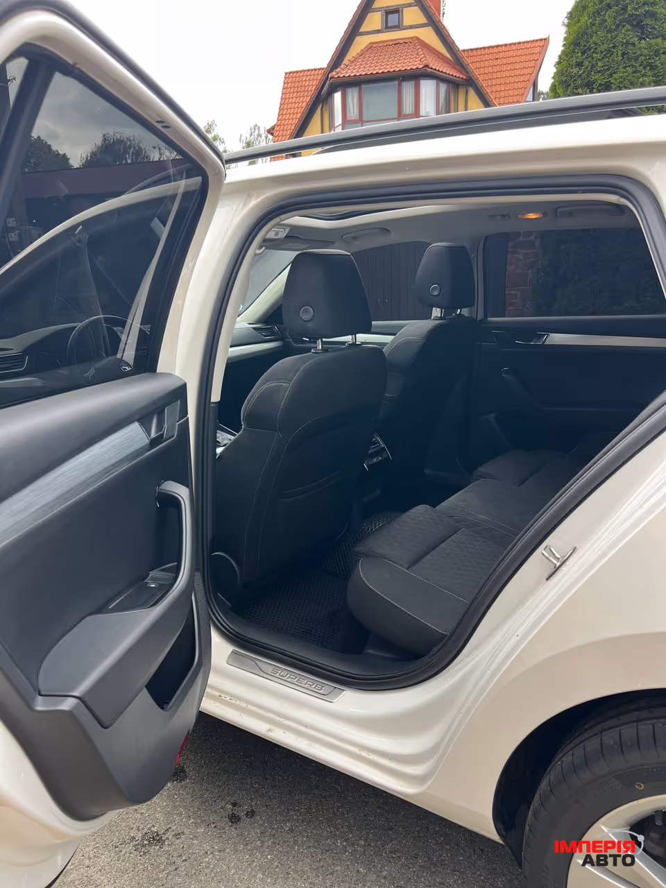 Skoda Superb - фото 16